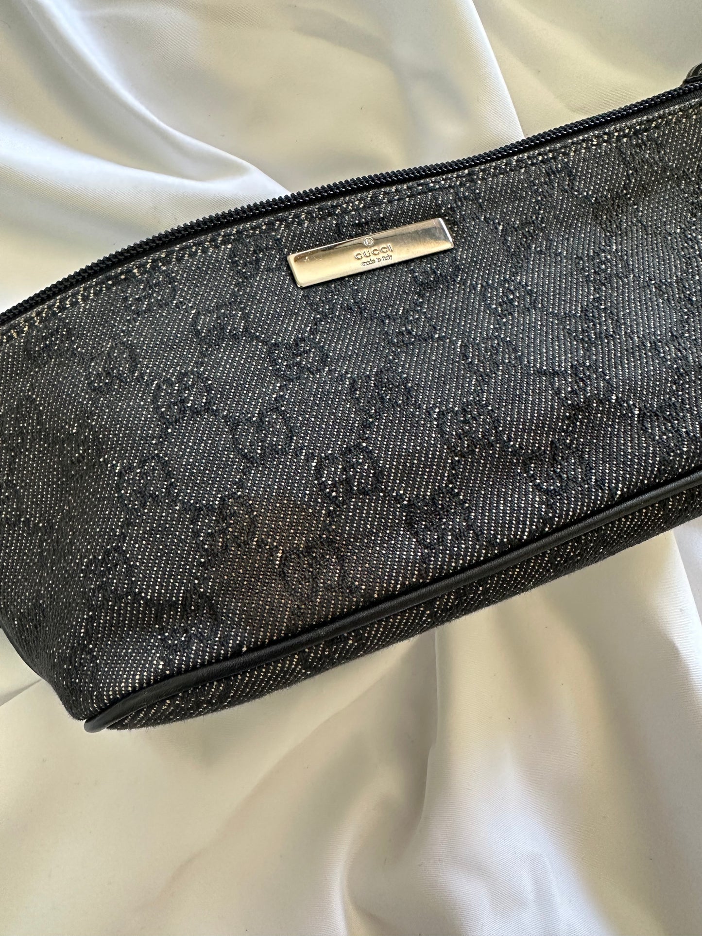 Gucci Baguette Boat