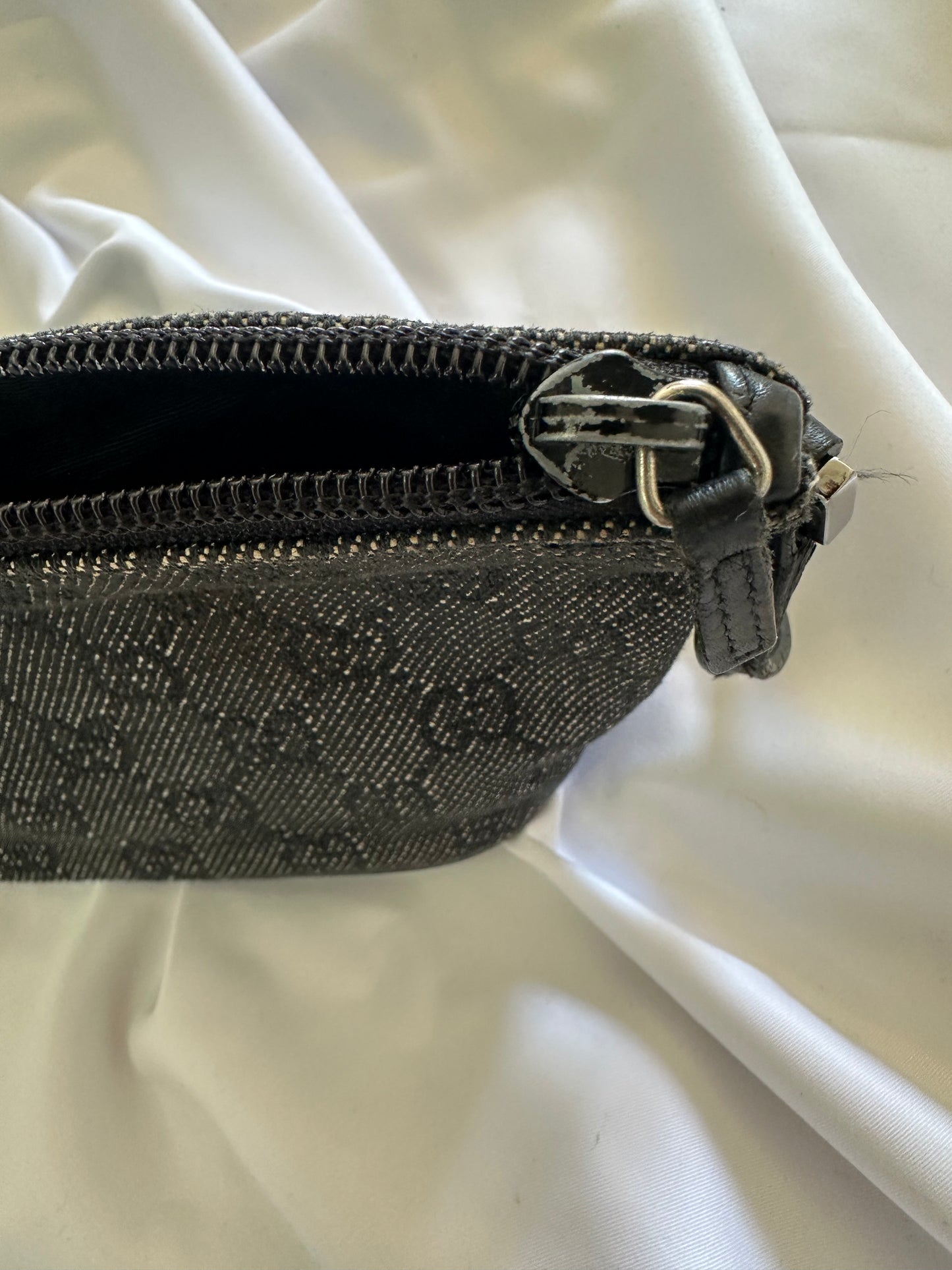 Gucci Baguette Boat